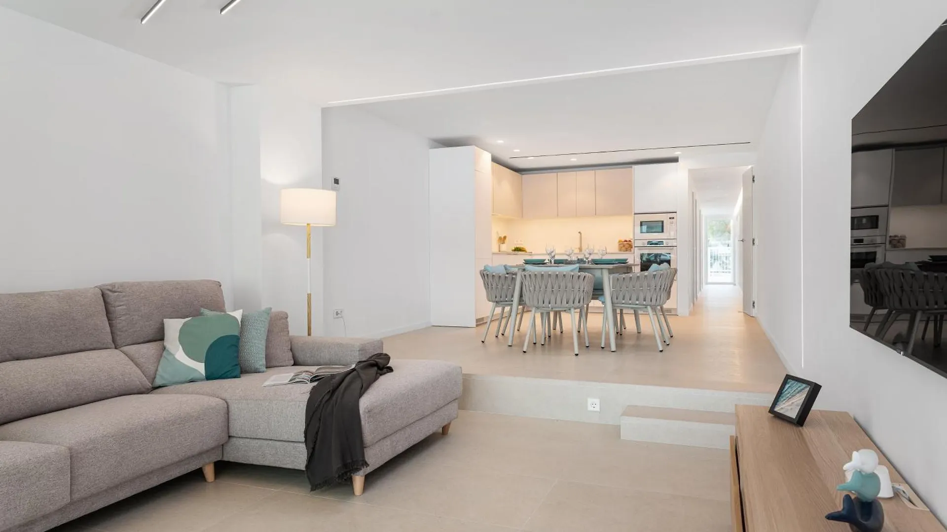 Apartment Oiza Garden At Alcudia Beach With Wifi And Aacc, Bahiablanca Spain
